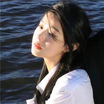抓着彩虹的男人